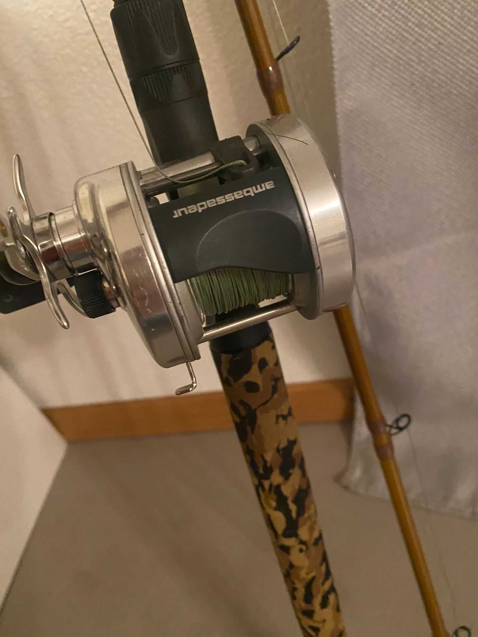 Cana casting savage gear e carreto abu garcia