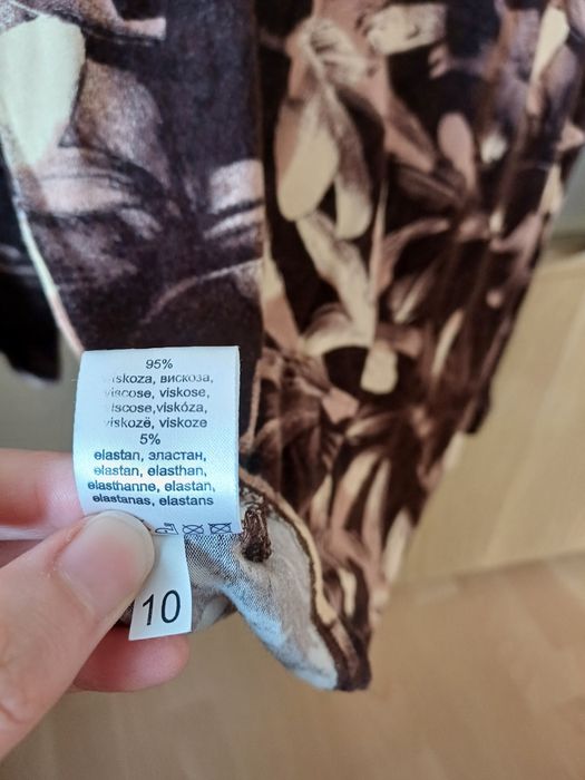 Bluzka w kwiatowy wzór
