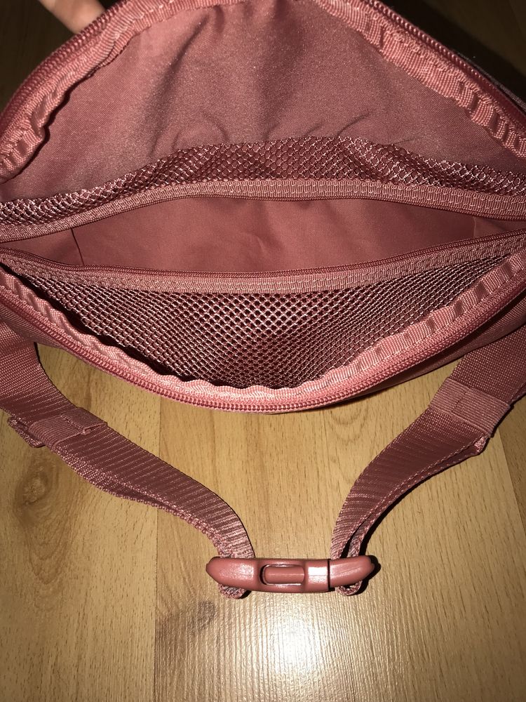 Сумка на пояс Nike Heritage 127082 бананка