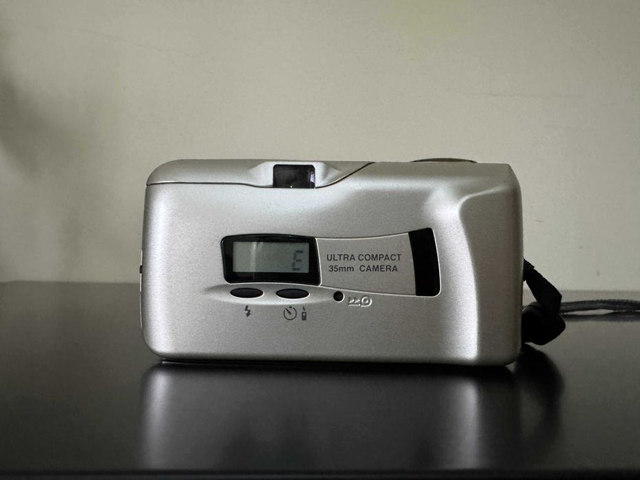 Máquina Point Shoot 35mm Olympus Mju II Dourada Testada e Funcional