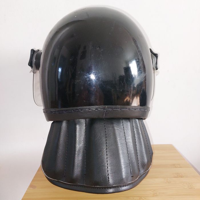 Kask ochronny "SEZAM" - spadochronowy wz.65 z elementami ZOMO PSP