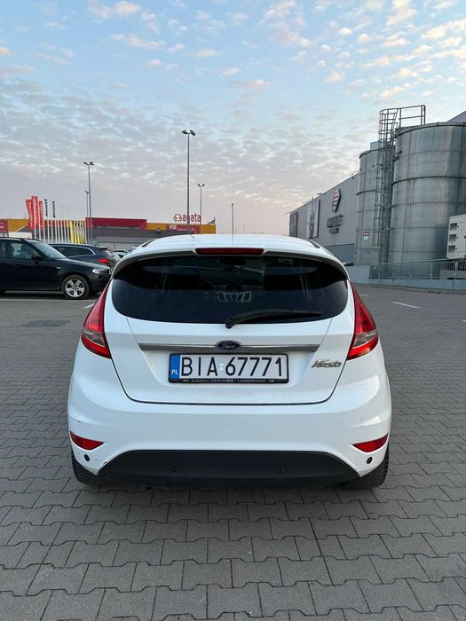 FORD FIESTA 1,6 Rok 2009