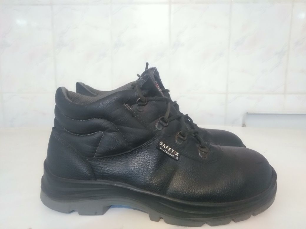 Зимние Puma 42р,боти.демис.41,43,44 р,демис.Safetix 43р,Mustang 44 р.