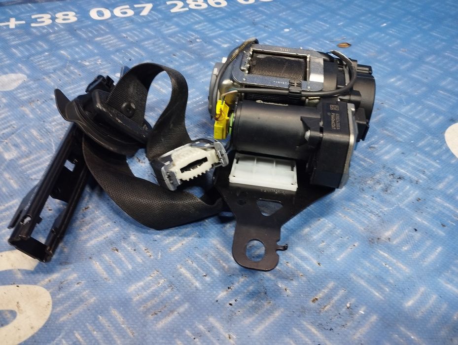 Ремень безпеки передній лівий Мерседес W222 S 560 Ремень