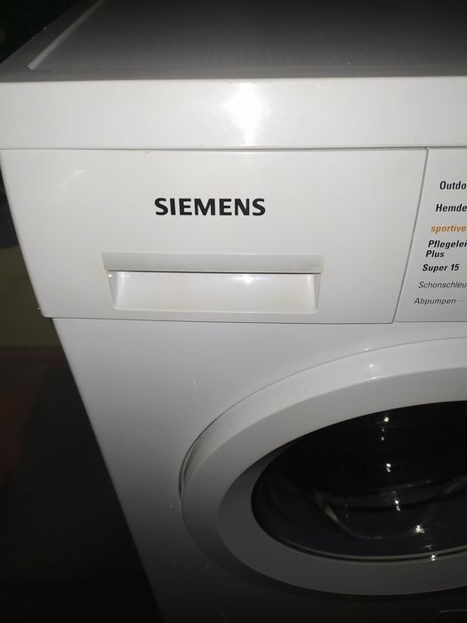 ПРОДАМ пральну машинку бренду SIEMENS на 7 кг.