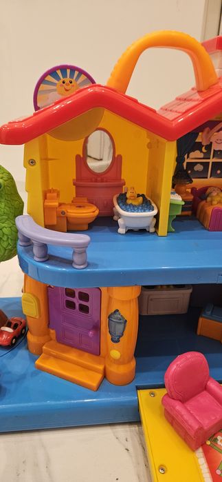 Dumel Discovery, Odkrywczy domek, zabawka interaktywna