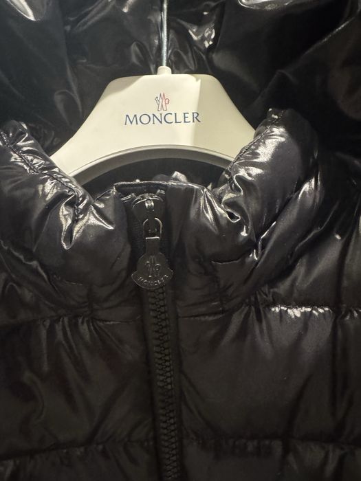 Moncler пуховик новый