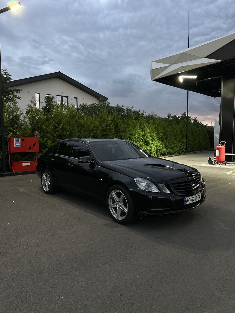 Mercedes-Benz w212