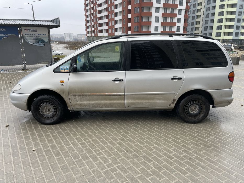 Sharan Volkswagen дизель 1.9