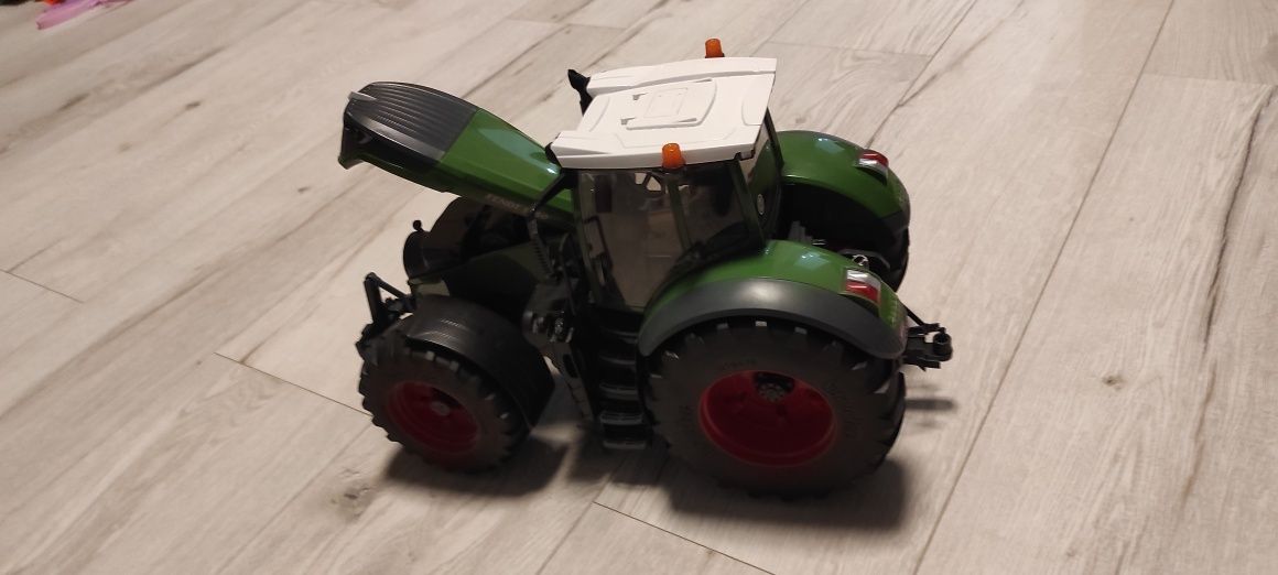 Fendt 1050 Bruder