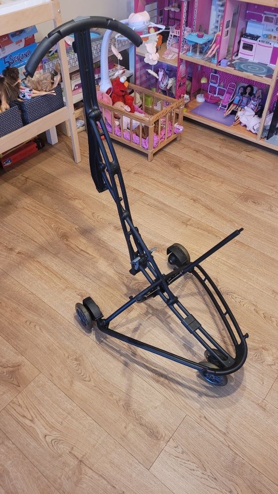 Ultra Lekki wózek spacerowy Quinny Yezz - 100% sprawna spacerówka 5kg
