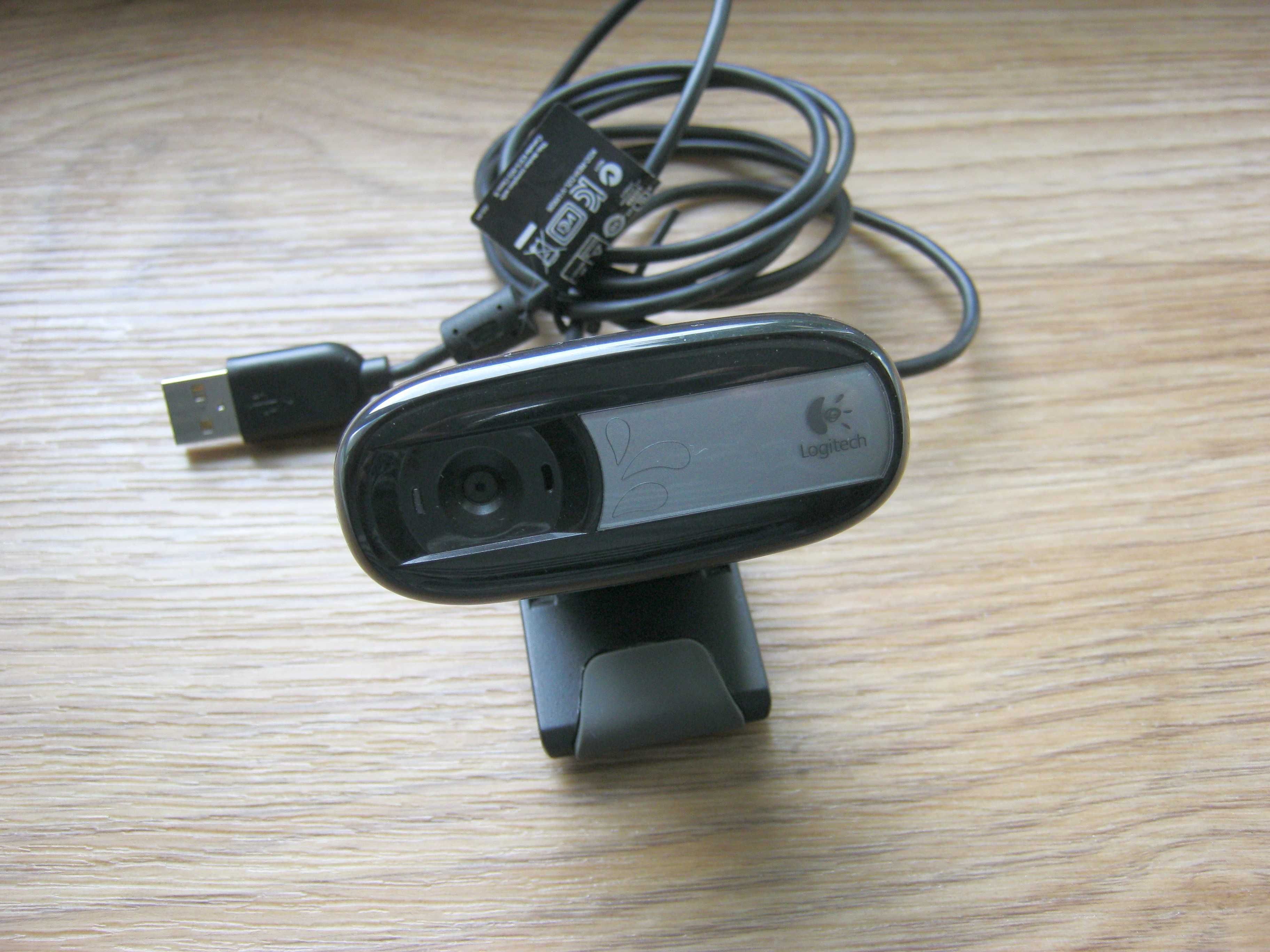 Веб-камера Logitech C170 с микрофоном