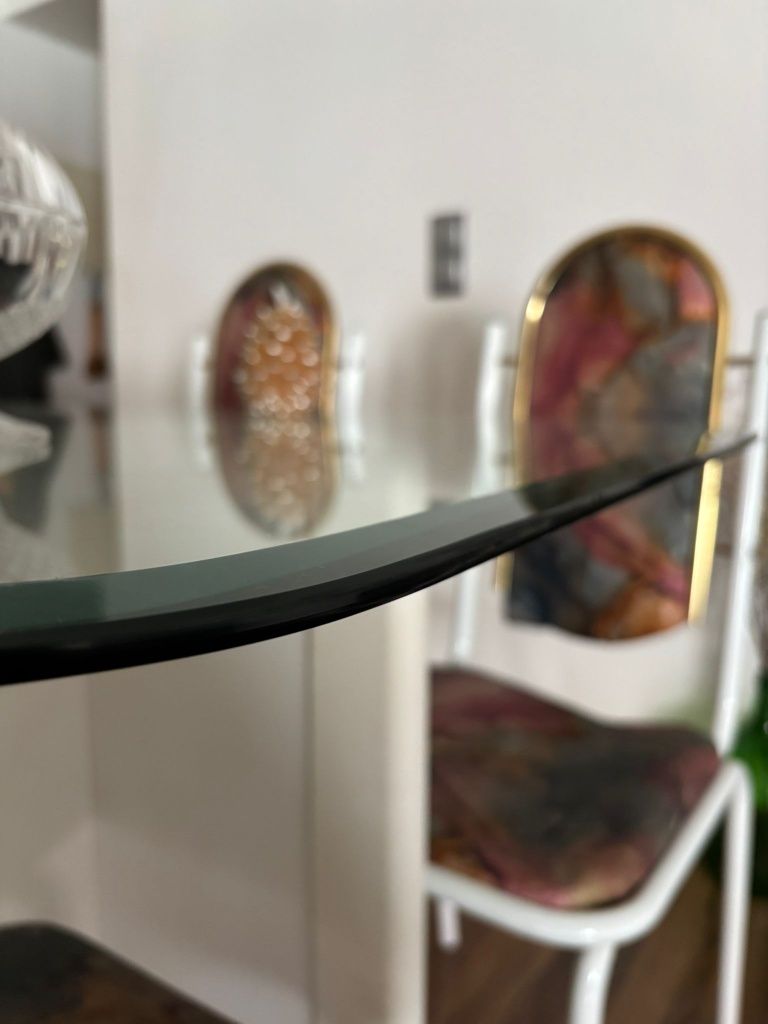 Mesa em vidro biselado