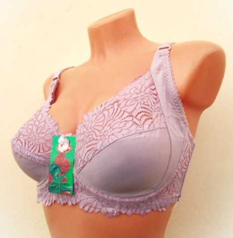 Biweier  /  biustonosz 115D  miękki  pudrowy  z koronką  na fiszbinach