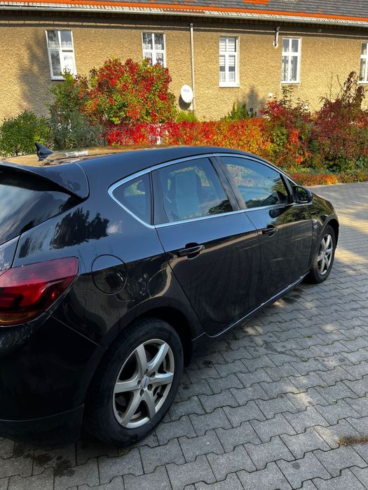 Opel Astra J OPC Line