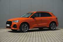 Audi Q3 35 TFSI 150 KM S line LED Smartphone Side assist Ambiente Hak