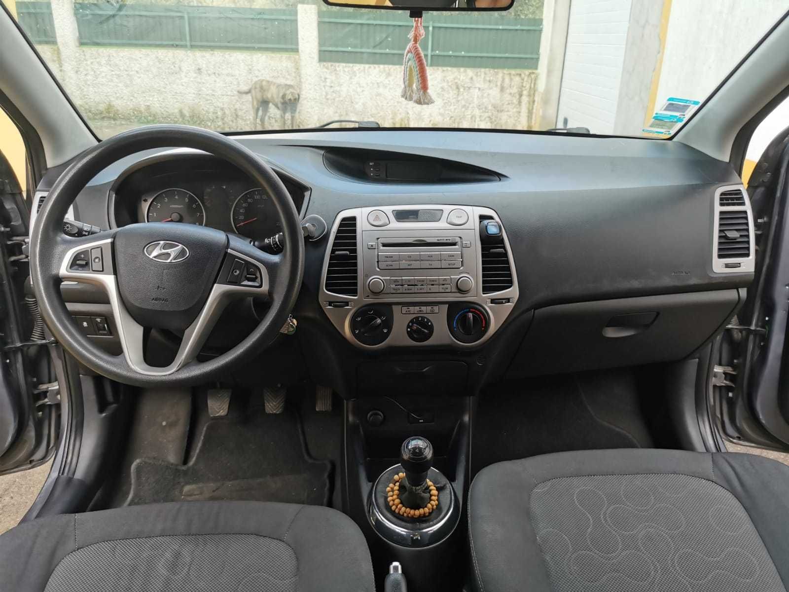 Hyundai i20 - Económico