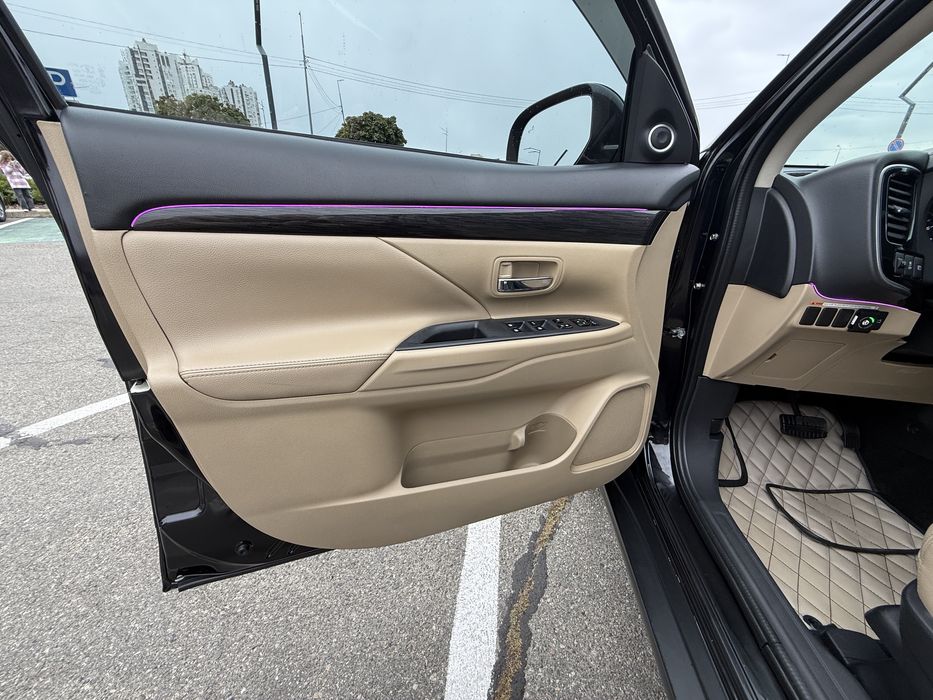 Продам сімейне авто