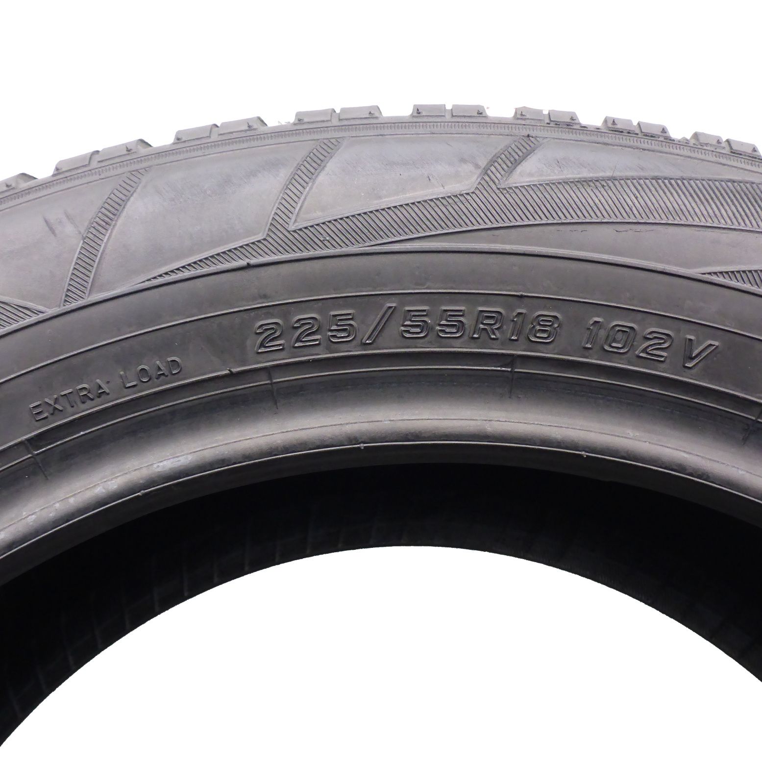 Opony 225/55/18 Falken 225/55R18 102V Euro HS01 zimowe 7-7,2mm 2018/19
