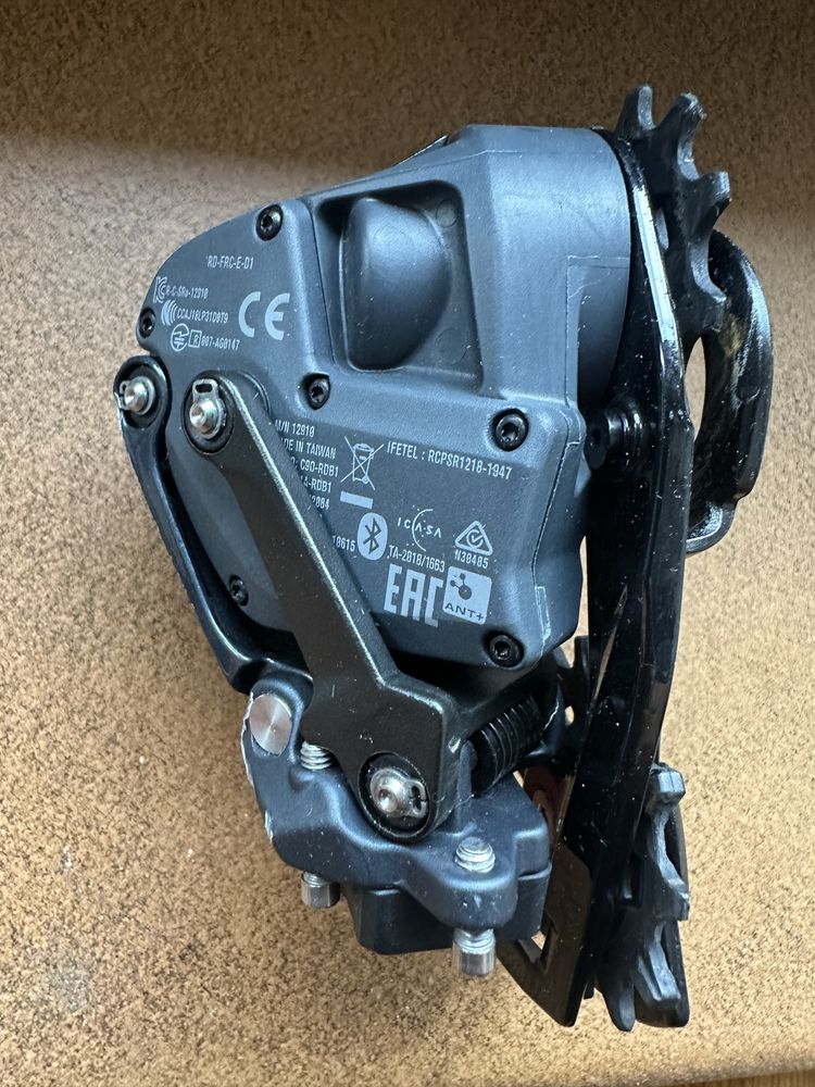 Przerzutka tylna Sram Force AXS 12s