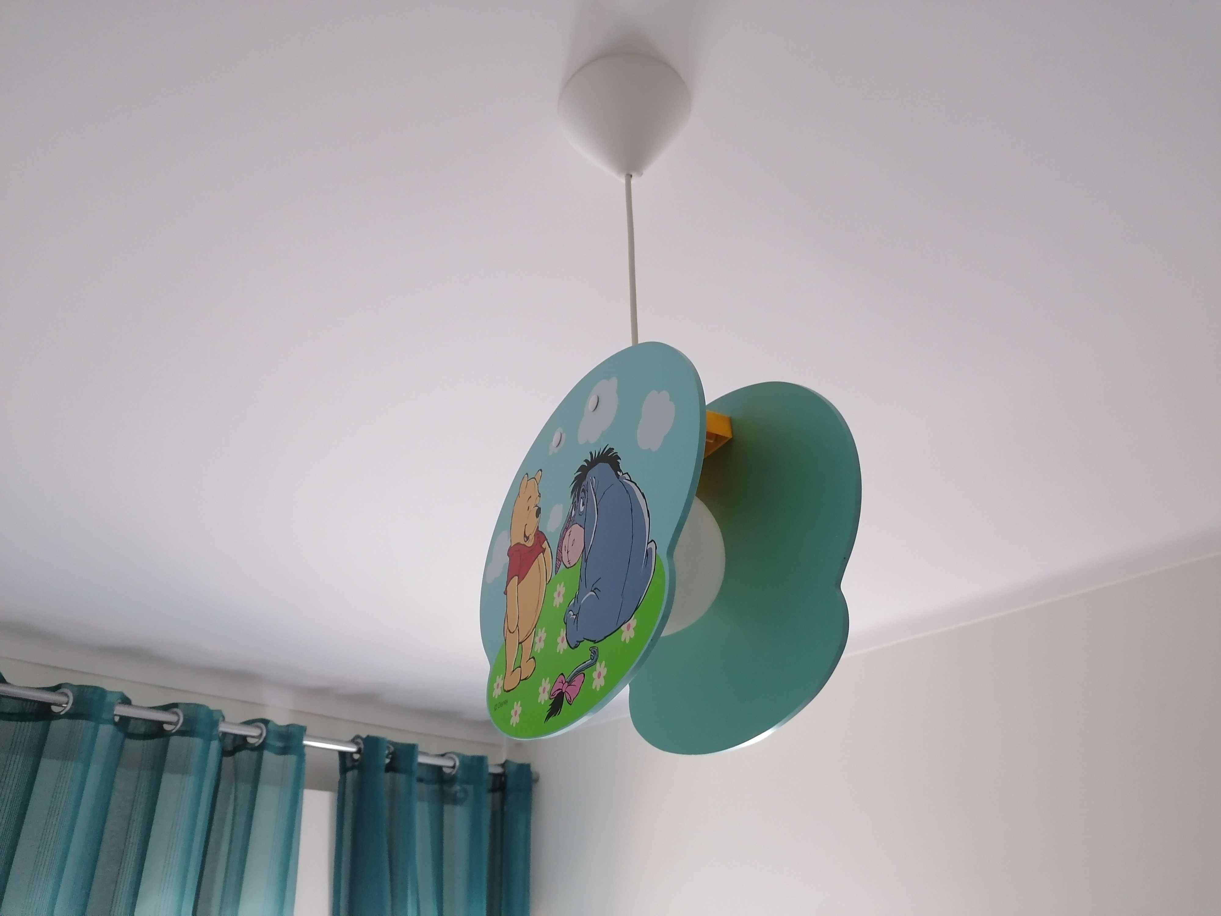Candeeiro de teto quarto de criança