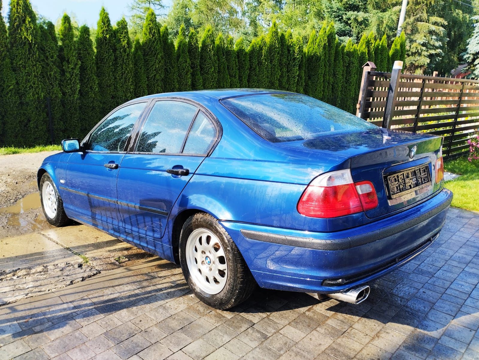 Z Niemiec E46 sedan 1.9 118KM 01r 133TYS km klima czujniki pdc alu