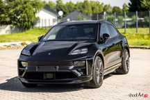 Porsche Macan Turbo, HUD, Panorama, 4xklima, tylna oś śkrętna, Carbon, Komf Kluczyk