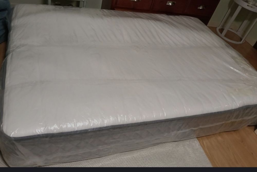 Colchão casal 200x140x30 novo