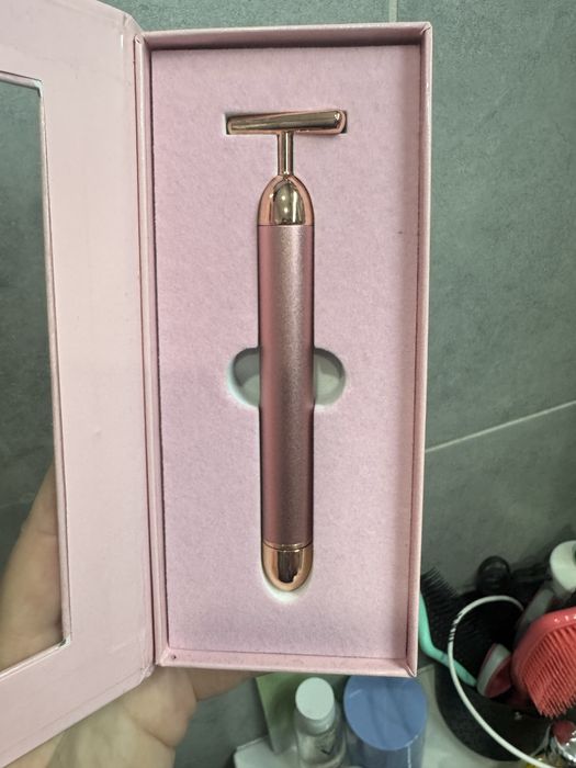Skin Gym Beauty Lifter Vibrating T-Bar Вібруючий масажер для обличчя