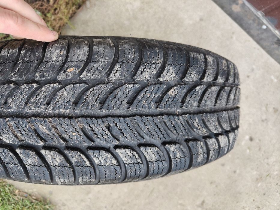 Felgi 14 4x100 et37 opony 185/65/r14 Dębica z opla astry