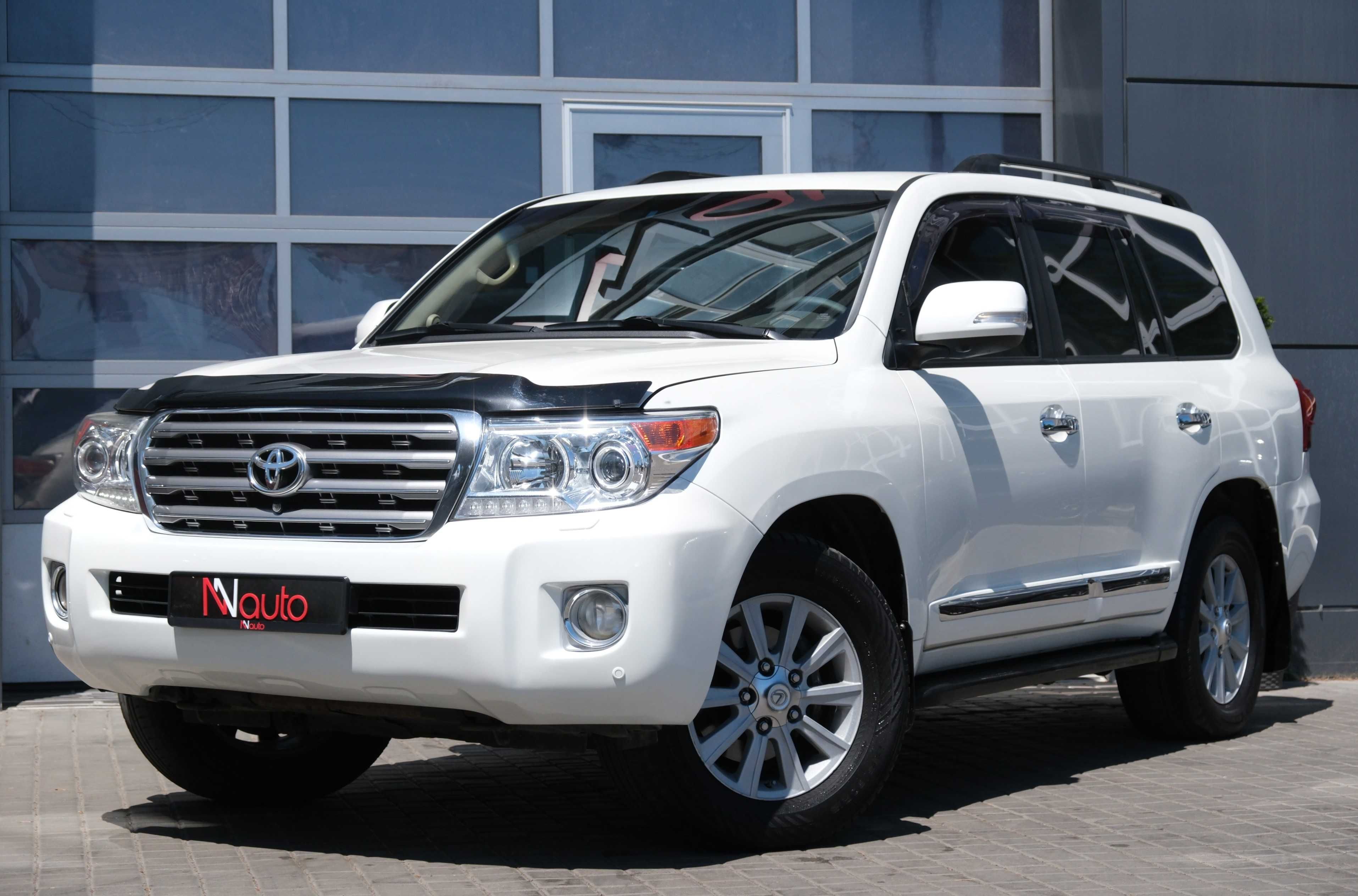 Toyota Land Cruiser Автомобиль