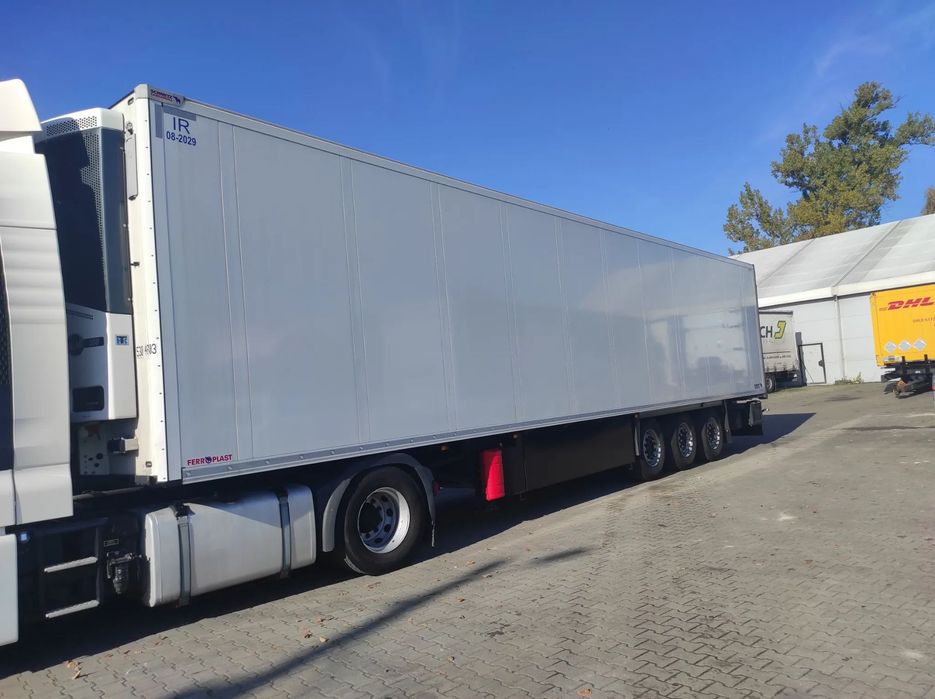 Schmitz Cargobull  Naczepa chłodnia Schmitz Cargobull STANDARD - wynajem