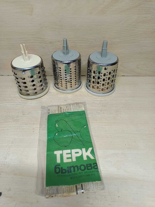 Овочерізка, тертка, насадки.