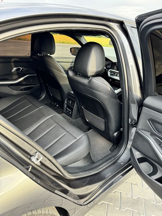 BMW 330i G20 2019 рік