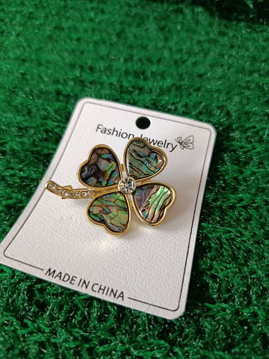 Broszka koniczyna szczęścia