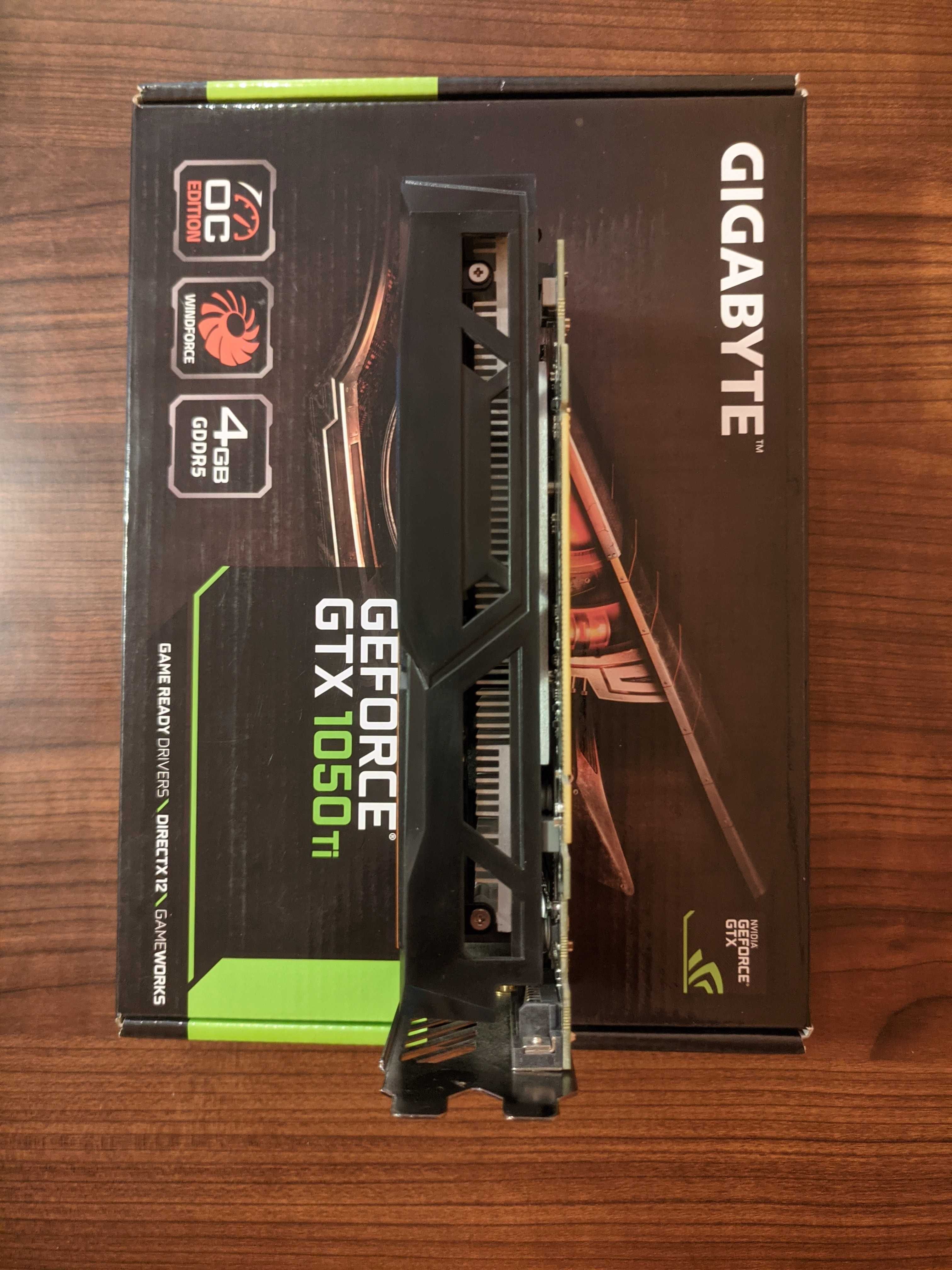Видеокарта Gigabyte GeForce GTX 1050 Ti OC 4Gb GDDR5 комплект в идеале