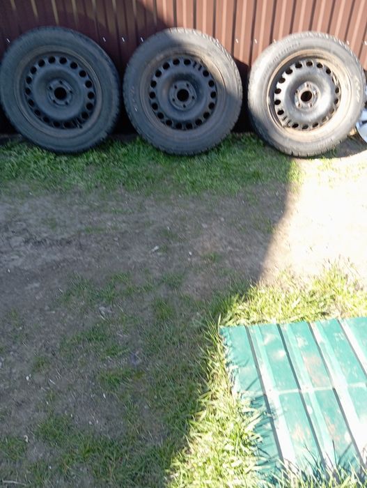 Продам комплект зимових коліс