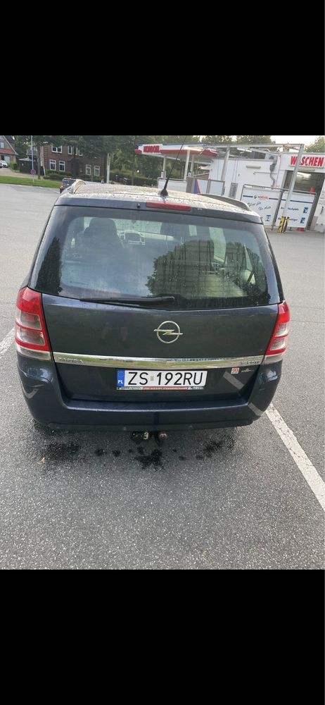 Opel zafira  auto serwisowane bd stan