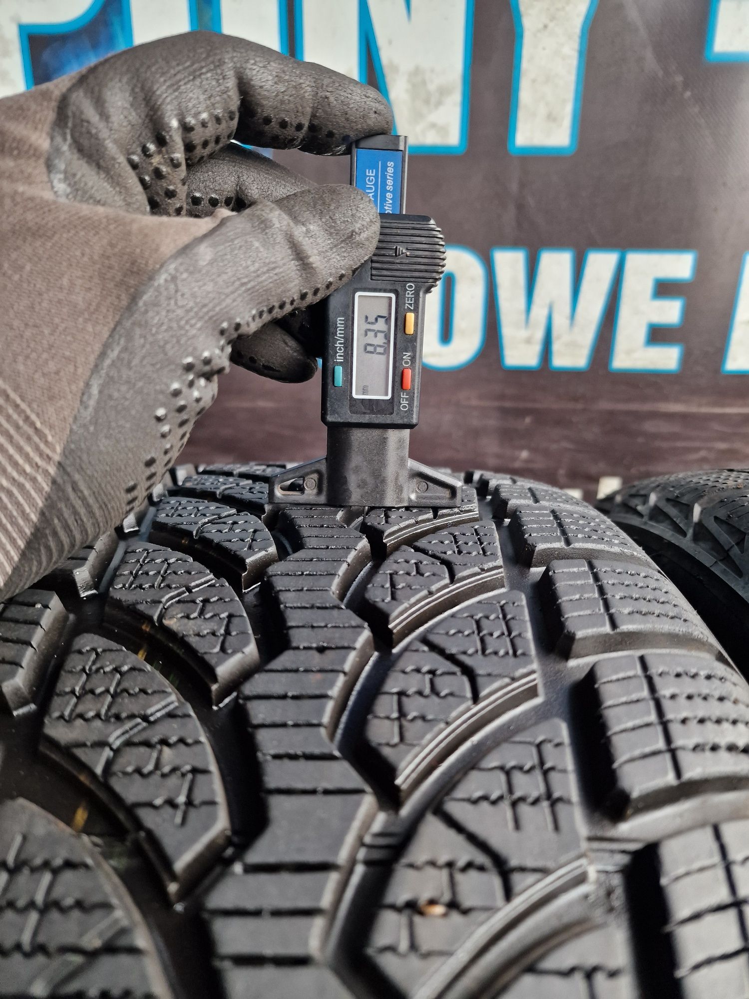 Opony zimowe 225/50/17 Bridgestone Komplet 8.3mm 2021rok jak Nowe