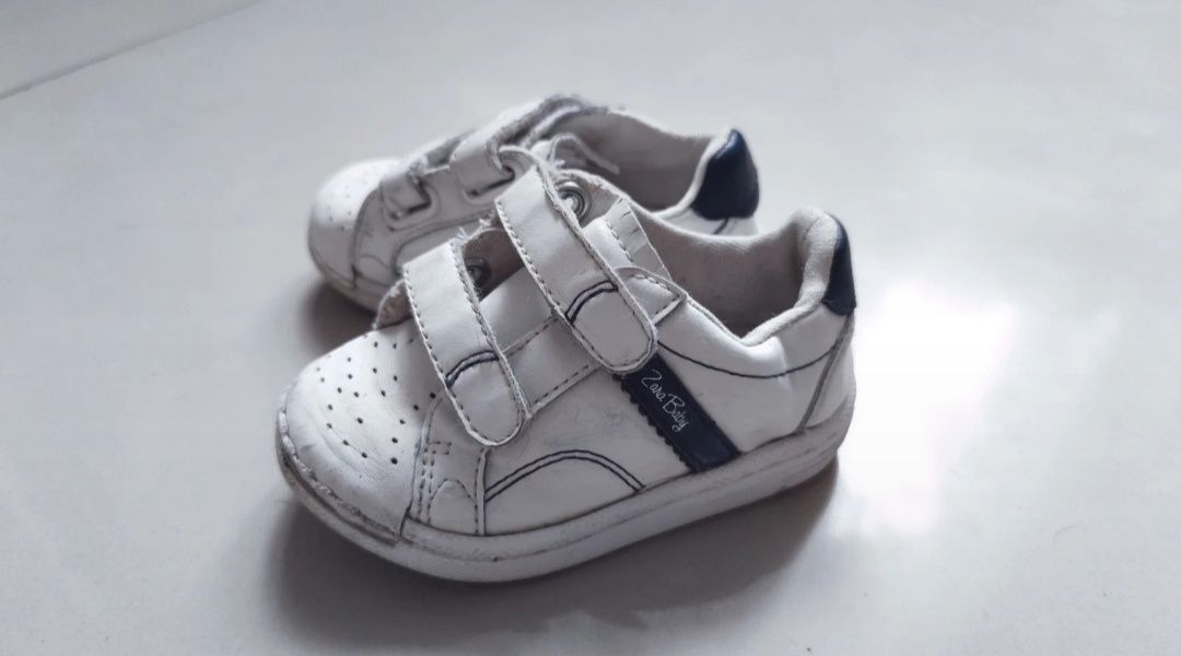 Buty sportowe adidasy dla chłopca Zara r. 22