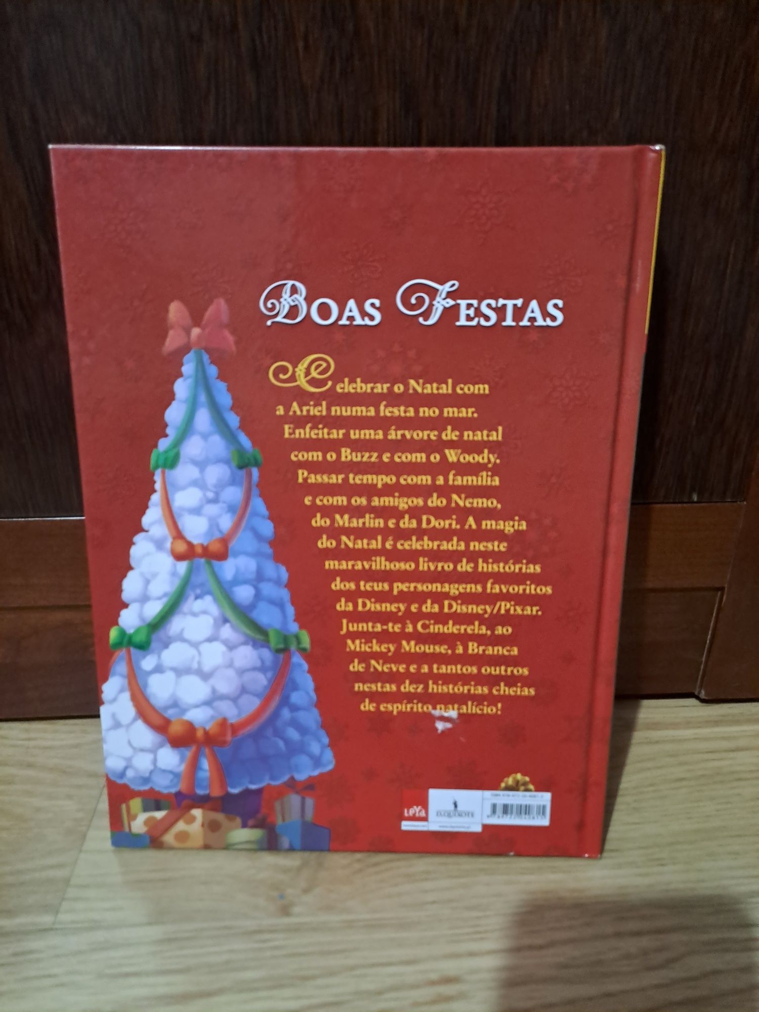 Livro " As mais belas histórias de natal" da Disney