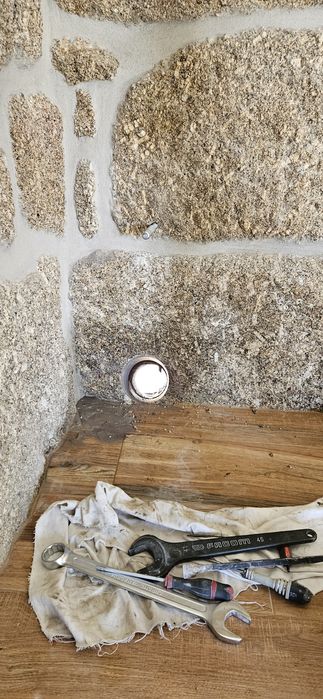 furos em pedra natural