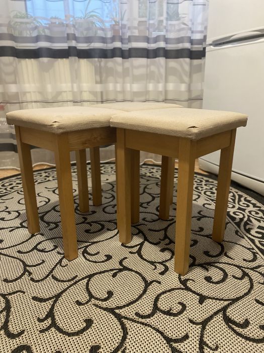 Табуретки (4 шт.)