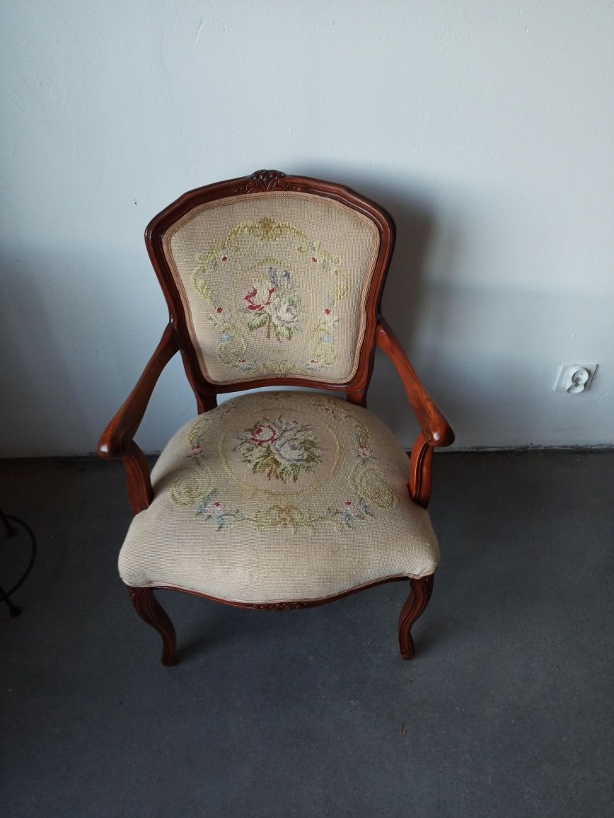 Fotel, Ludwik , tapicerowany, gobelin po renowacji.