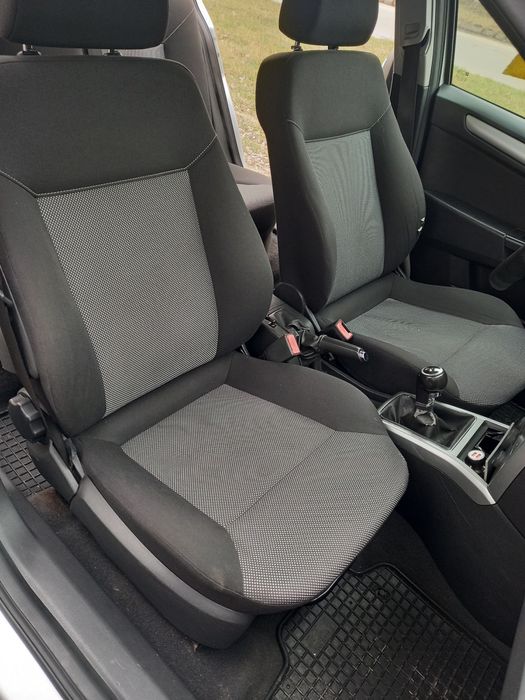 Опель Астра Н 2009