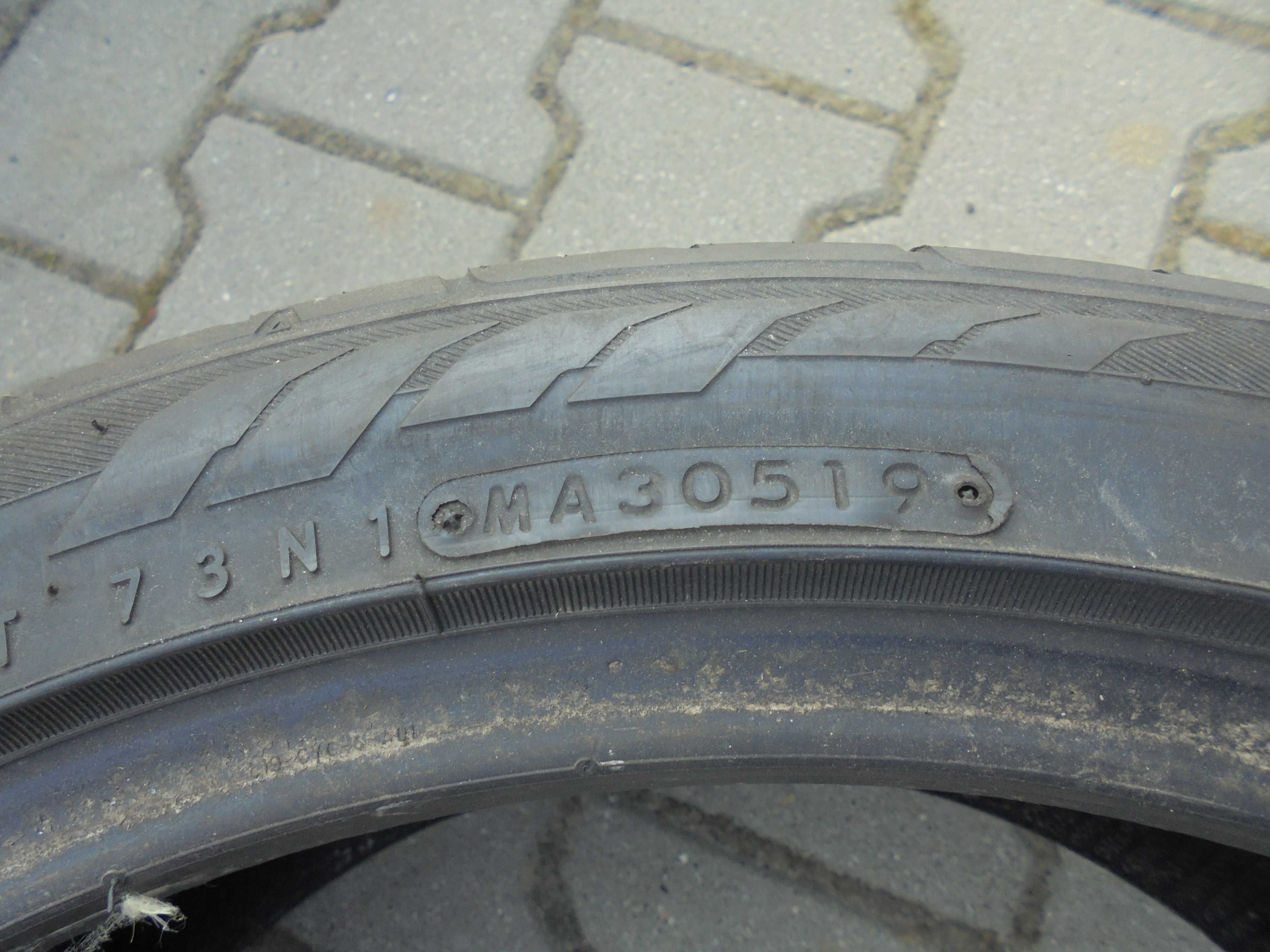 Opona Toyo Proxes 4 plus 235/40r19 1szt.