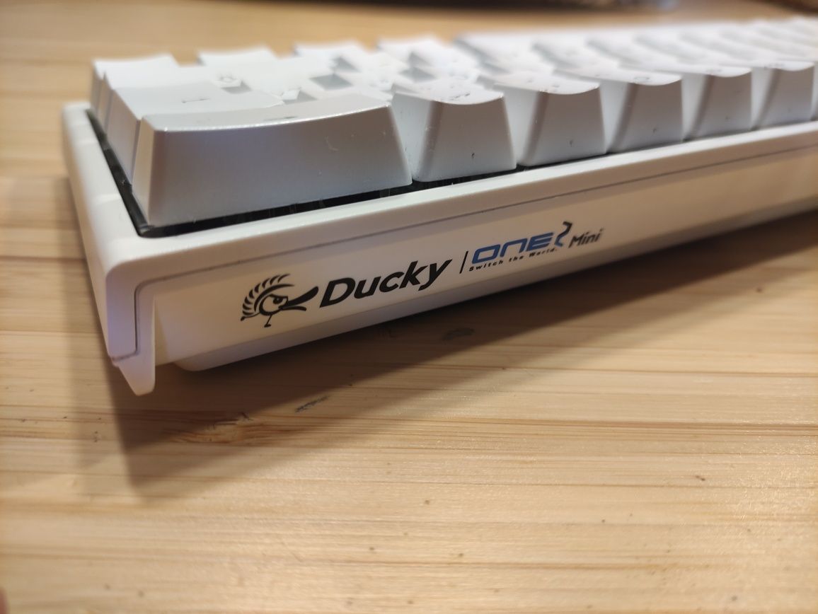 Teclado Ducky One mini 2 white edition PT