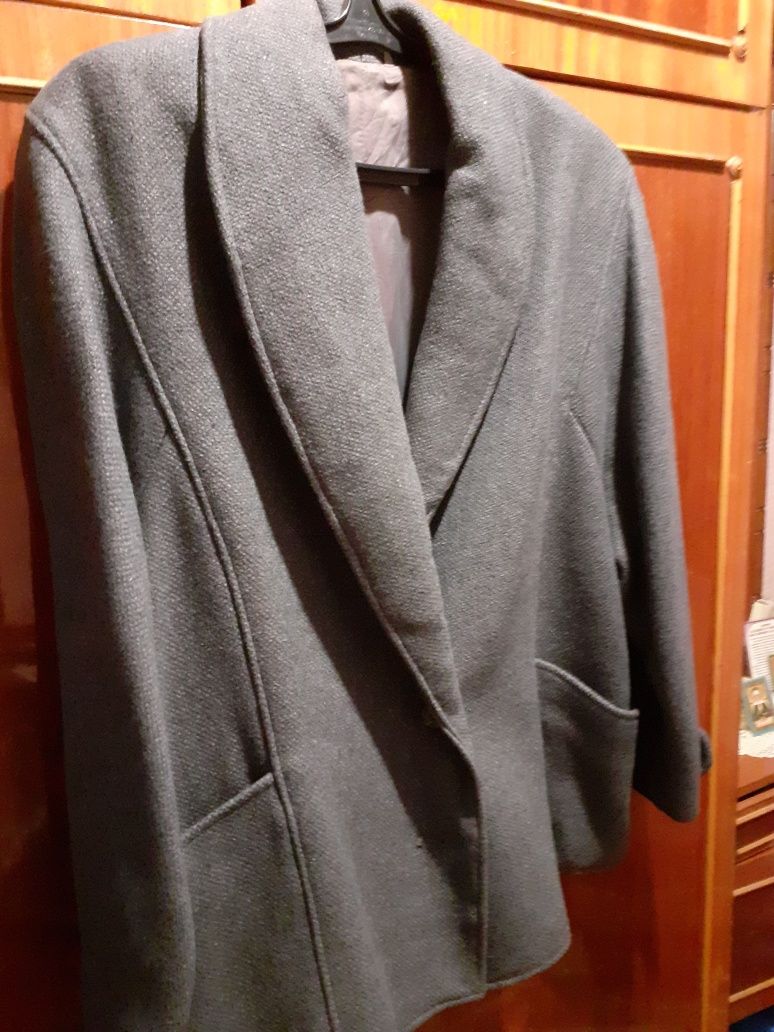 Куртка и пальто осенние