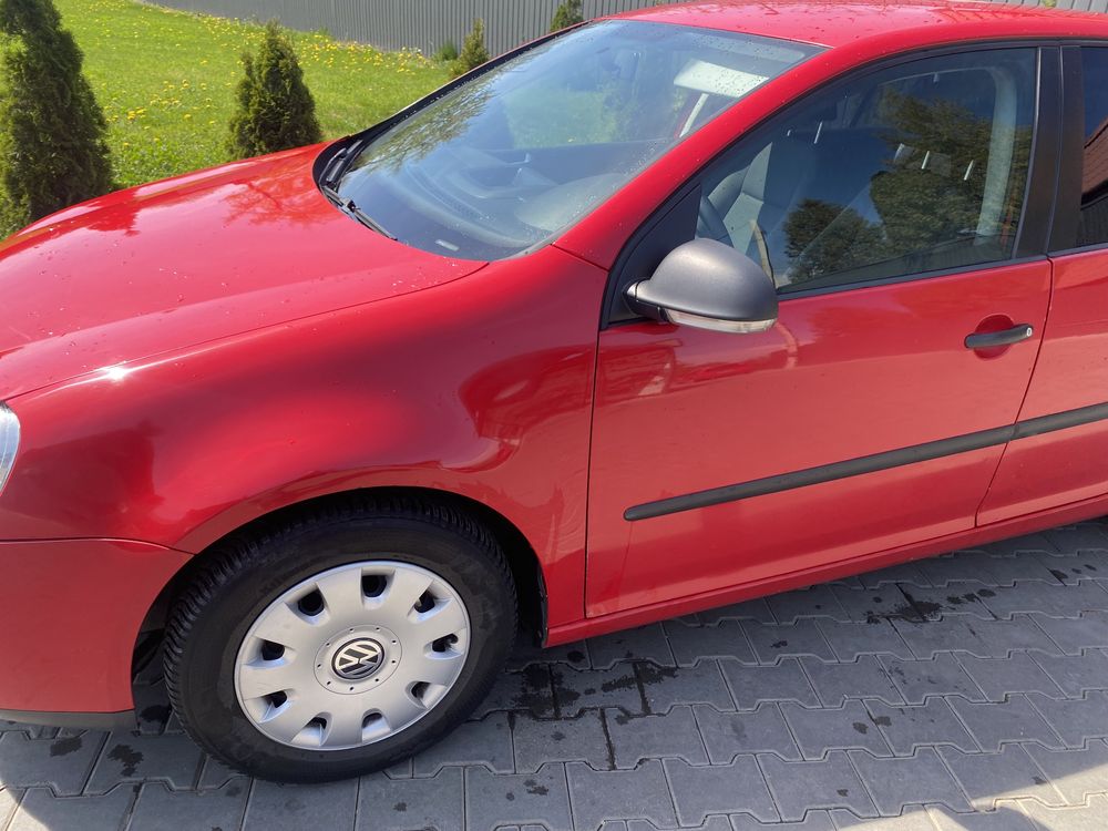 Продам Volkswagen Golf 5 1.9 TDI