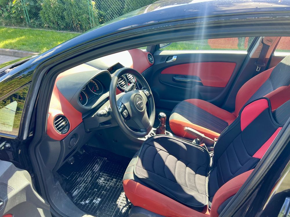 Opel Corsa 1.2 benzyna 5 drzwi klima